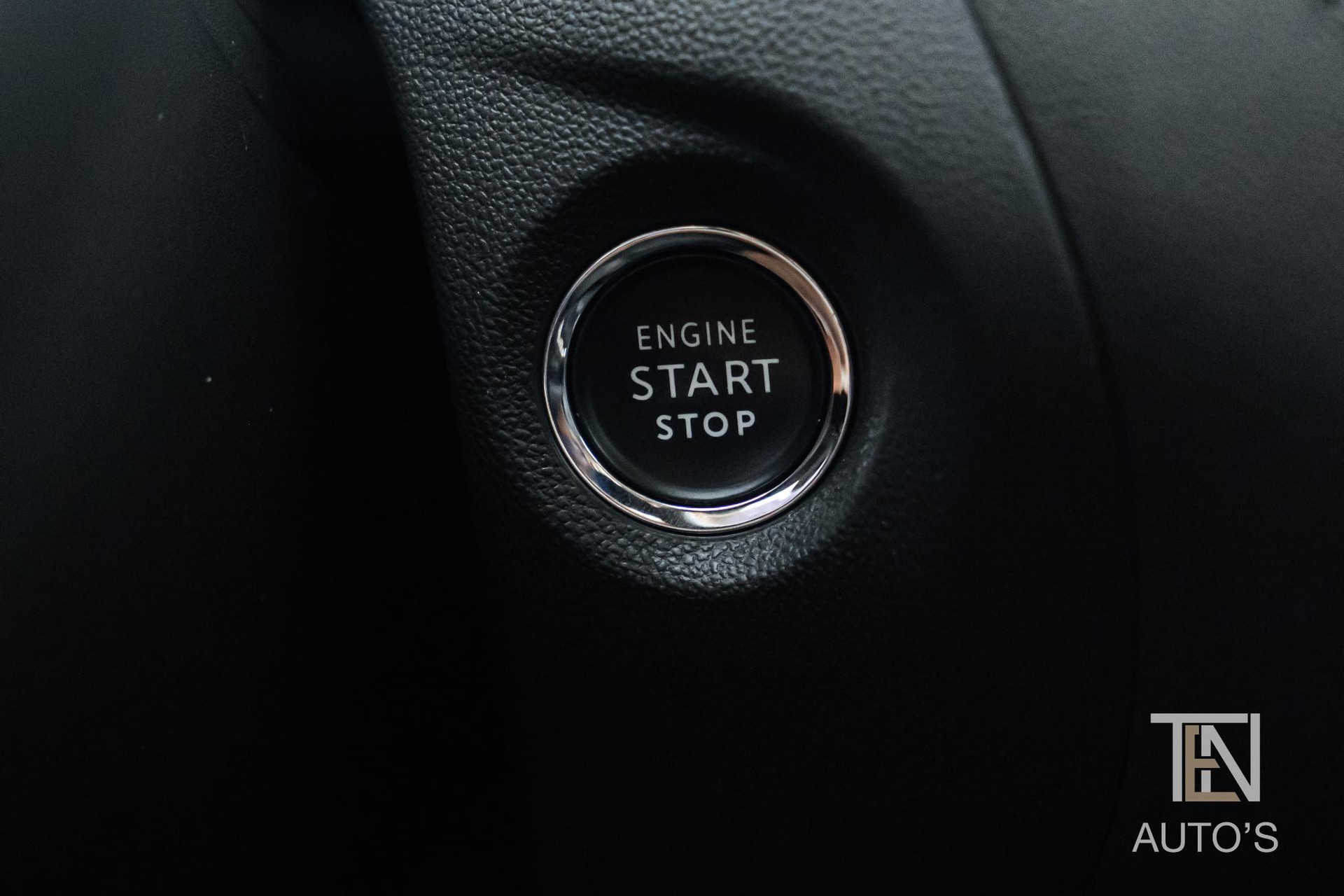 44478259-12.jpg