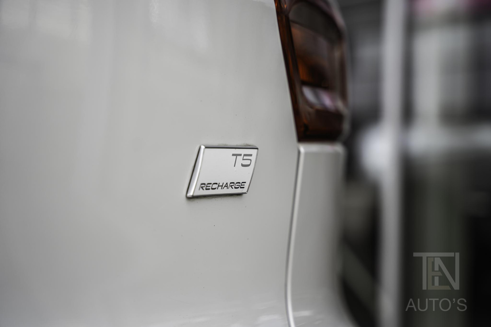 46362565-9.jpg